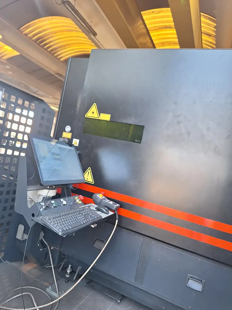 Comando macchina taglio laser
