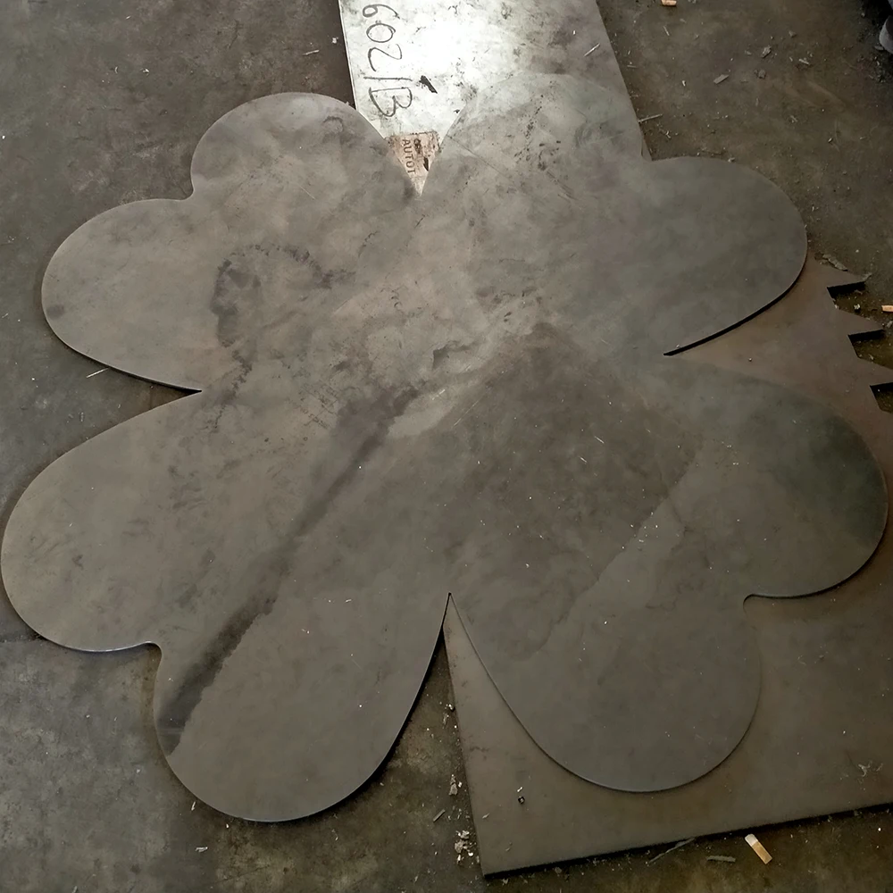 Quadrifoglio realizzato con taglio laser