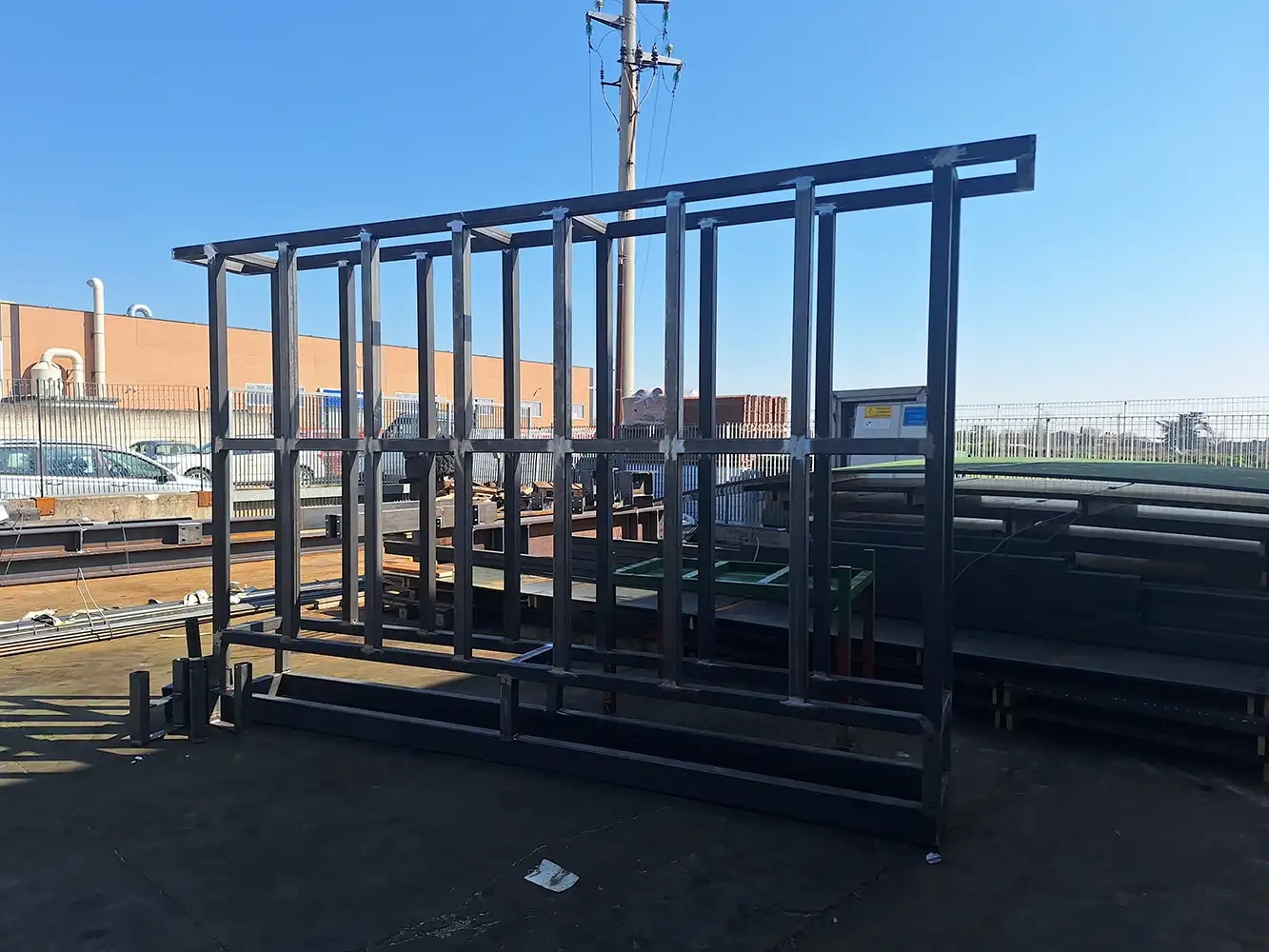 Struttura prefabbricata in ferro per edilizia Struttura prefabbricata in ferro per edilizia