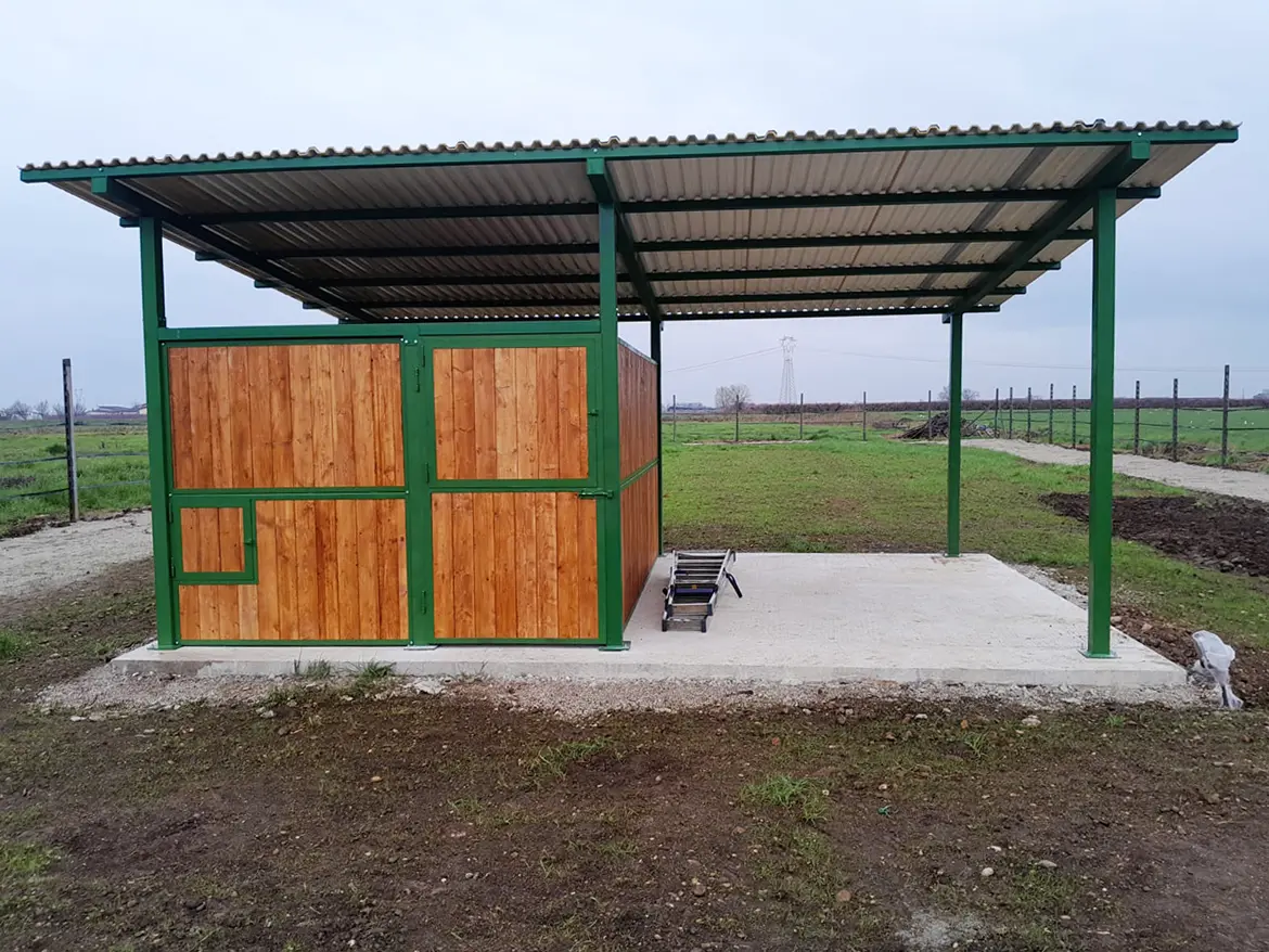 Fronte box per cavalli struttura in metallo