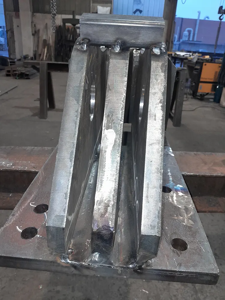 Saldatura mig a filo animato ferro